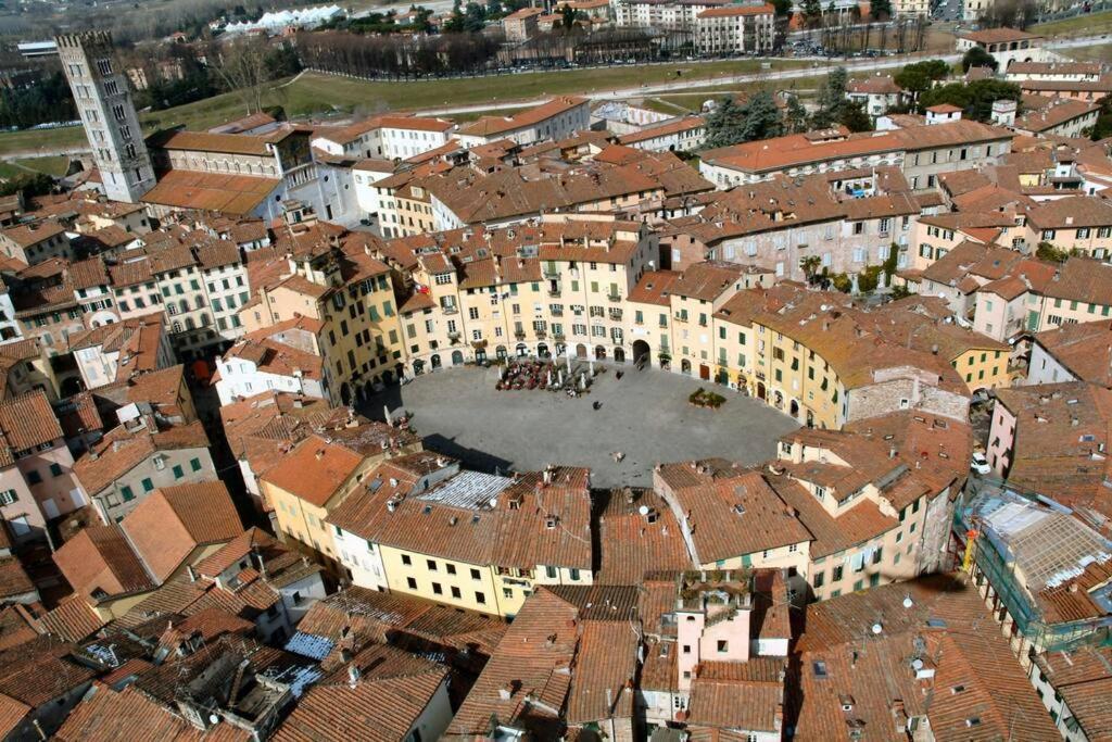 Luccadentro - Centro Storico Apartment